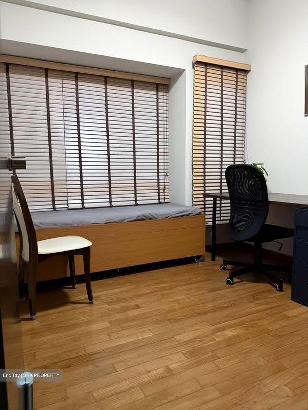 Le Reve (D14), Condominium #608400341